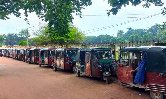 শিক্ষার্থীদের উদ্যোগে গাজীপুরে সড়কে চাঁদাবাজি বন্ধ &nbsp;&nbsp;