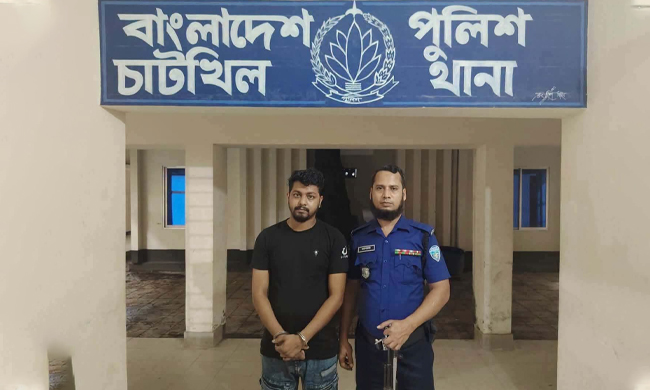 চাটখিলে চুরি হওয়া মিনি ট্রাক নারায়ণগঞ্জ থেকে উদ্ধার, গ্রেপ্তার ১