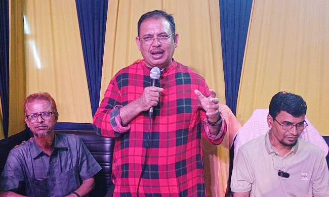 নড়িয়ায় মন্দির নির্মাণ ও সংস্কারে এমপি কিরনের নিজস্ব তহবিল থেকে ৮০ লাখ টাকা অনুদান