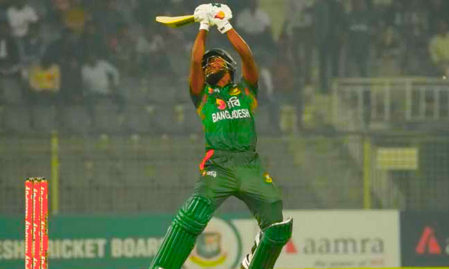 বিধ্বংসী ইনিংস খেলে সাংবাদিক বোনের প্রশ্নে যা বললেন জাকের
